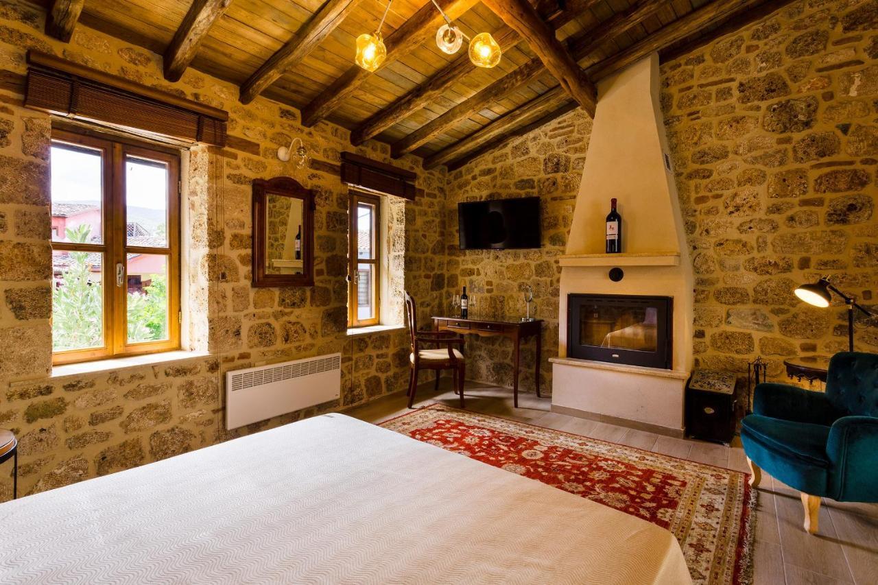Blossom Rooms & Suite Veria  Buitenkant foto