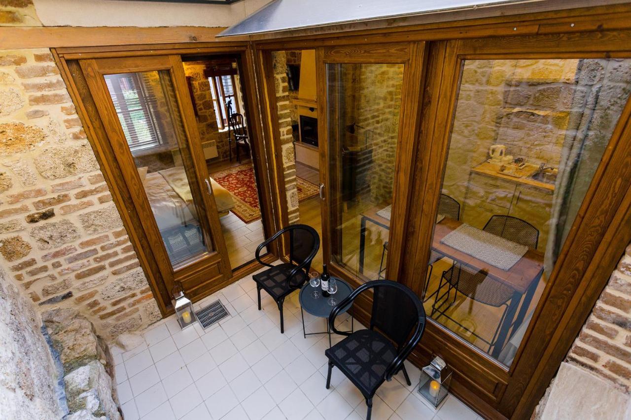 Blossom Rooms & Suite Veria  Buitenkant foto