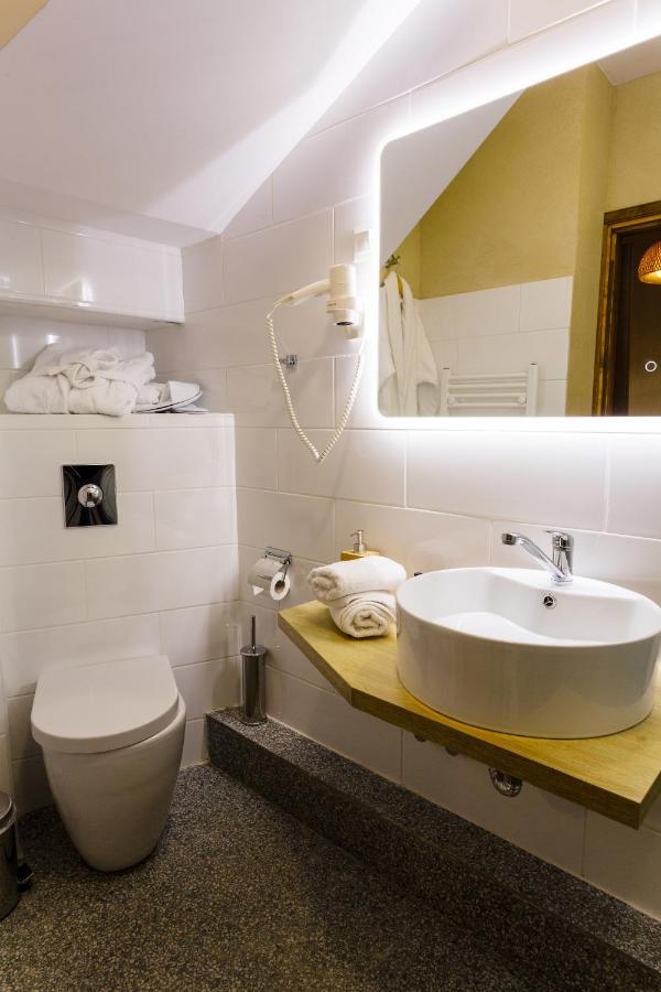 Blossom Rooms & Suite Veria  Buitenkant foto