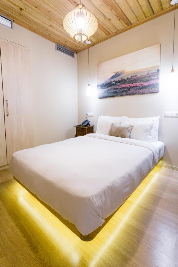 Blossom Rooms & Suite Veria  Buitenkant foto
