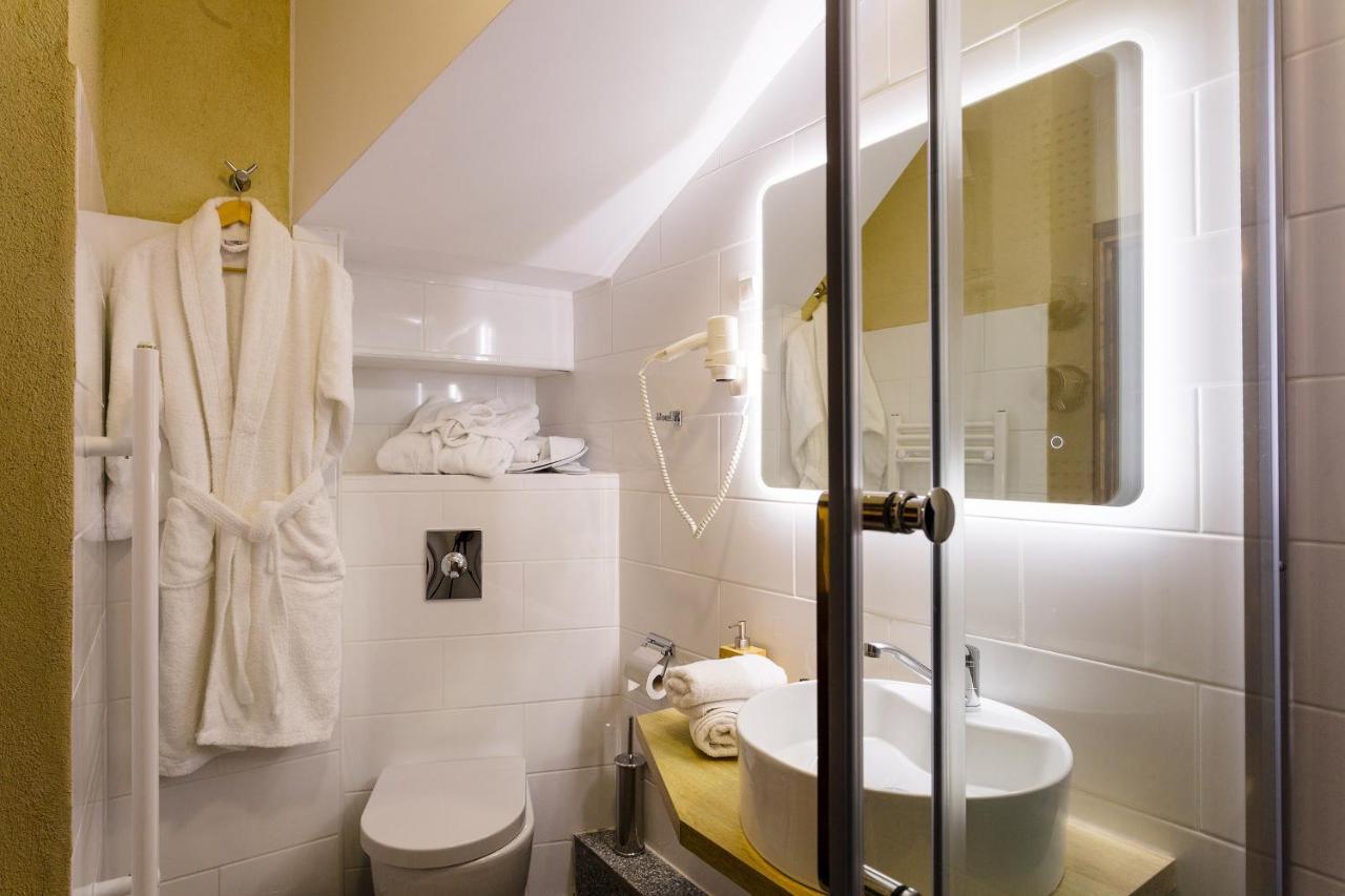Blossom Rooms & Suite Veria  Buitenkant foto