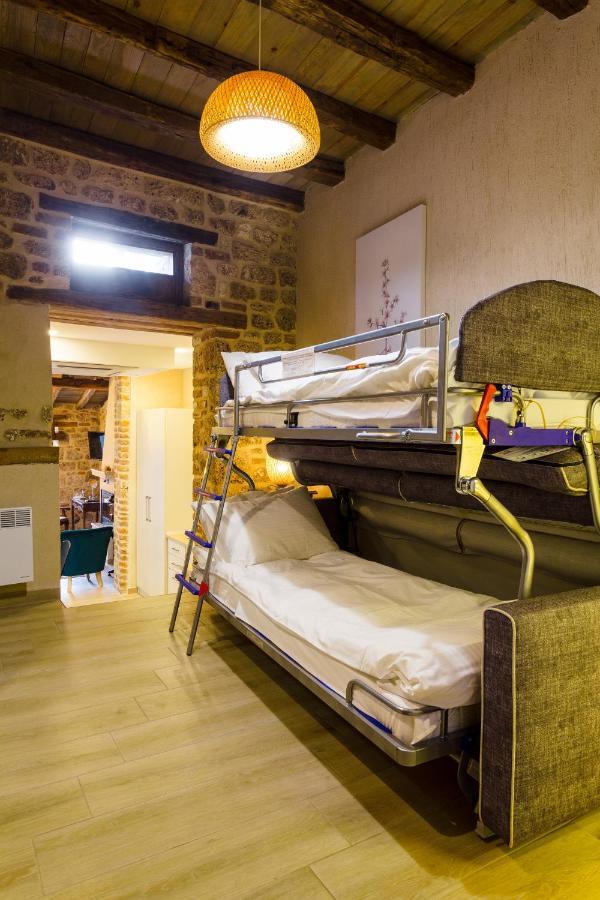 Blossom Rooms & Suite Veria  Buitenkant foto